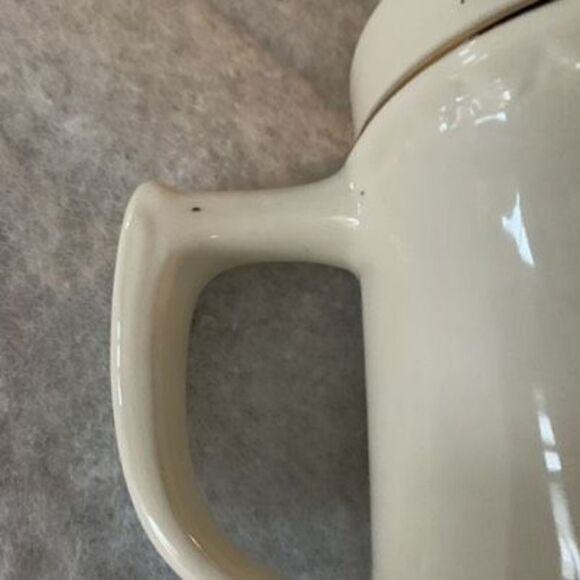University of Hartford 1965 Ceramic Beer Stein Barware Mug - Picture 5 of 10